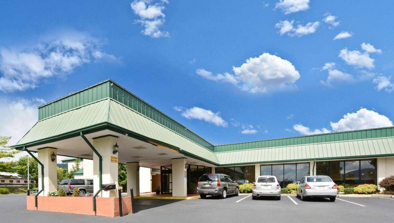Magnuson Hotel Mountain View Covington Екстериор снимка