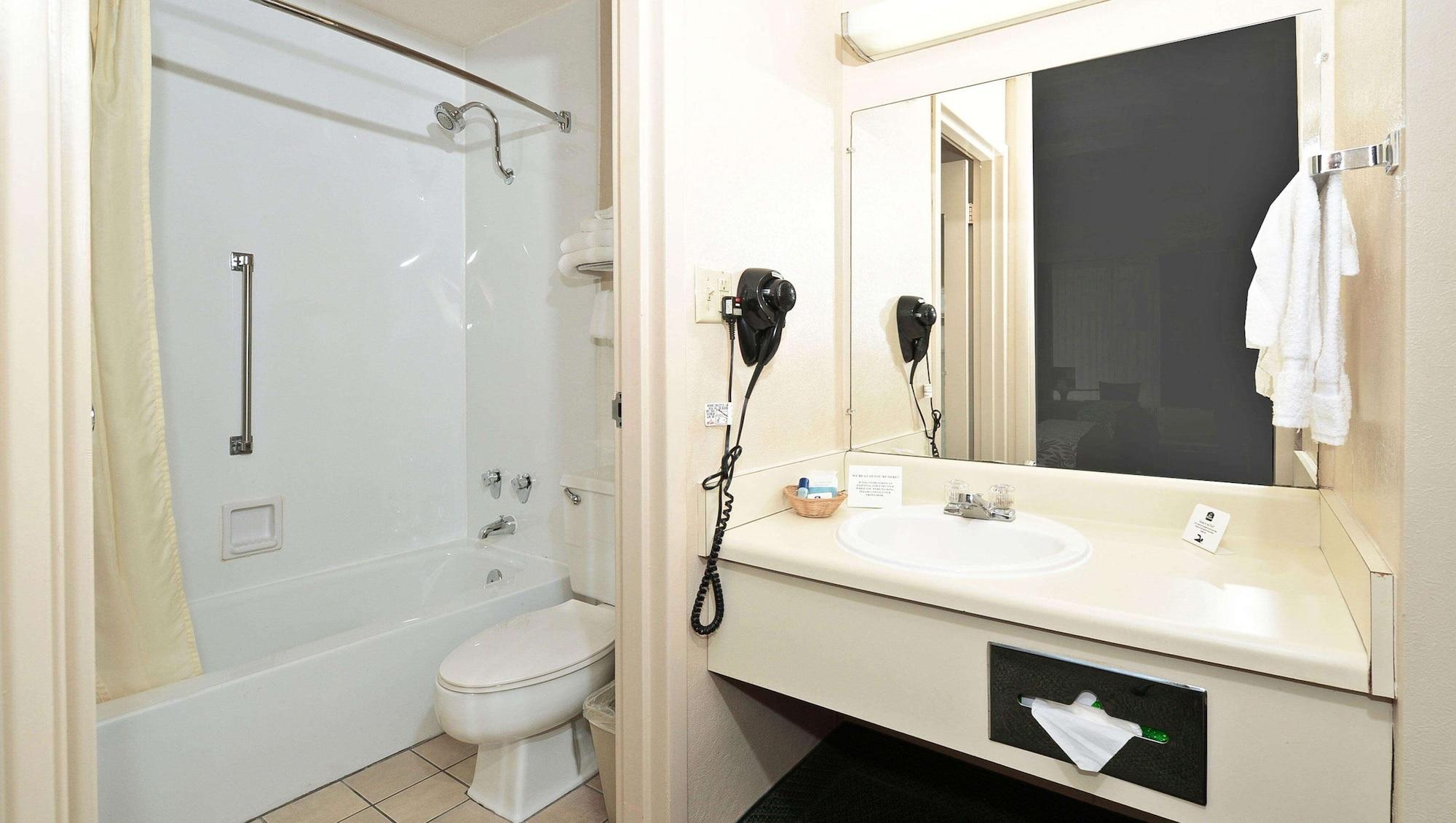 Magnuson Hotel Mountain View Covington Екстериор снимка