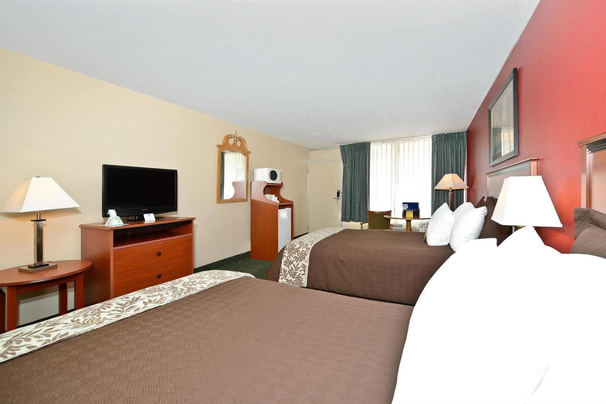 Magnuson Hotel Mountain View Covington Екстериор снимка
